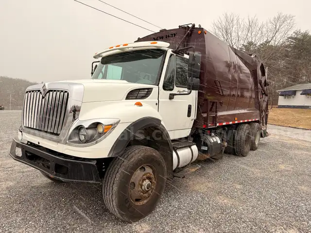 2009 INTERNATIONAL 25 YARD TRASH TRUCK