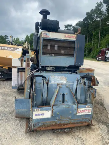 2010 Roadhog RH40140TLT Cold Planer attachment