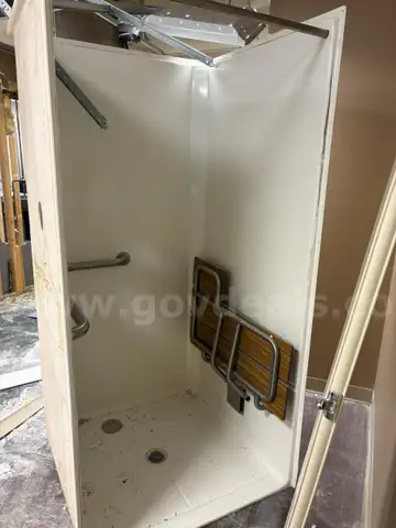 Fiberglass Shower Stall w/ Rail and Bench