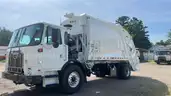 2023 Autocar ACX42  McNeilus 20 Cu Yard Rear Load Garbage Truck (NEW/UNUSED)