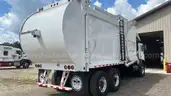 2014 Mack MRU613 McNeilus 30 Cu Yd Front Load Garbage Truck