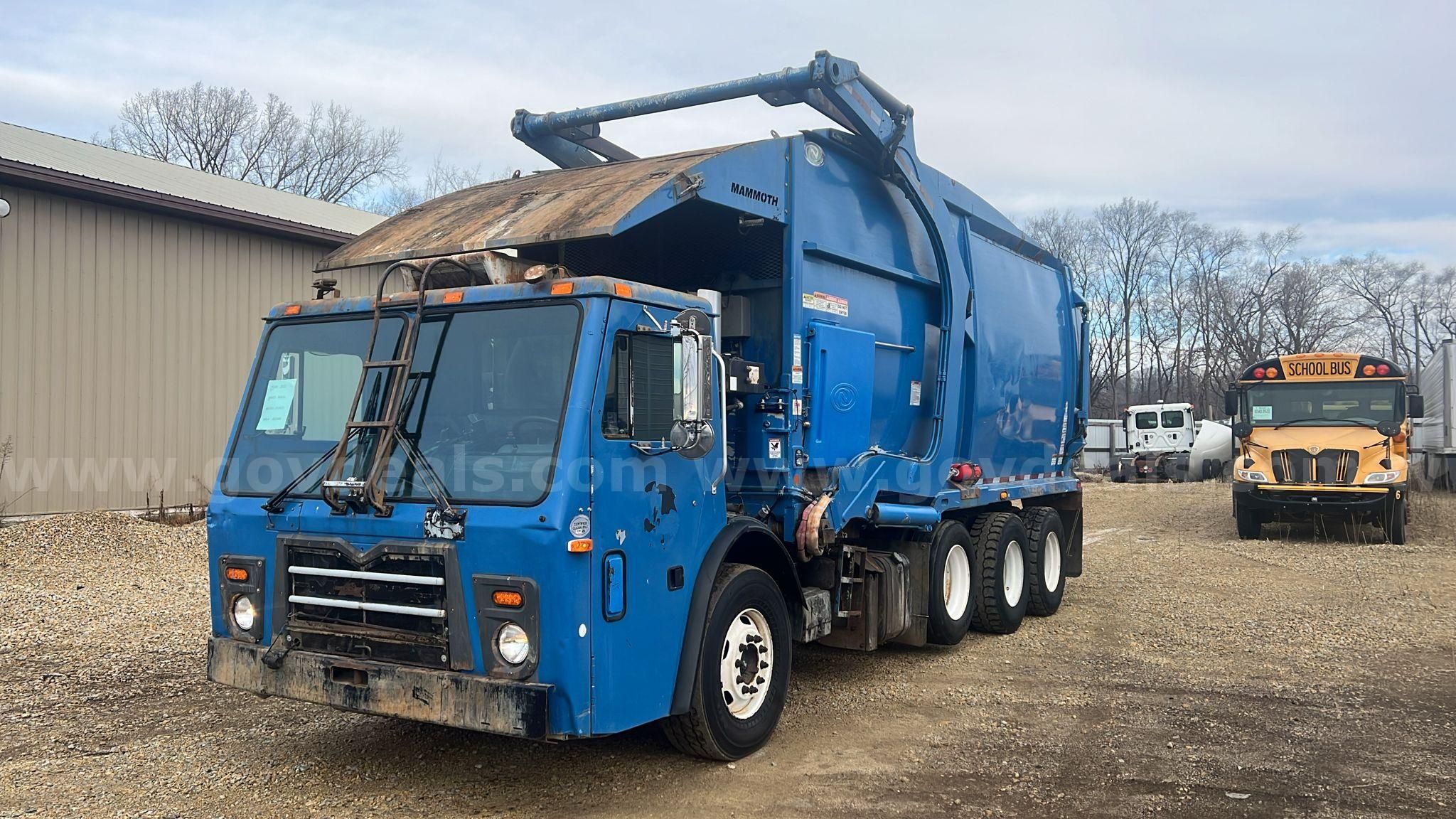 Photo of a 2015 Mack LEU600