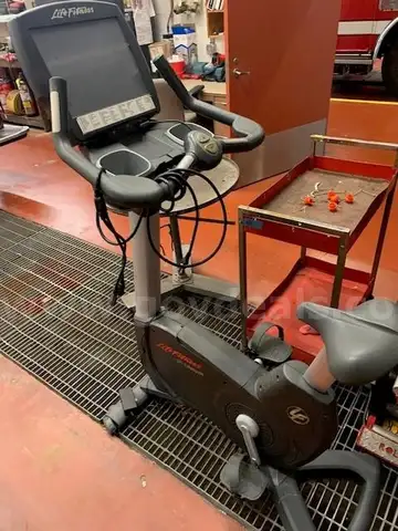 Life Fitness 97C Exercise Bike