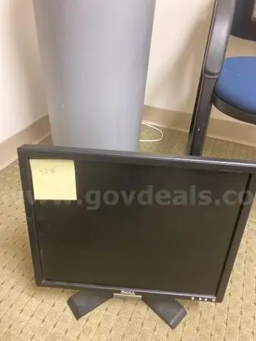 Dell E197FP flat panel monitor # 8036