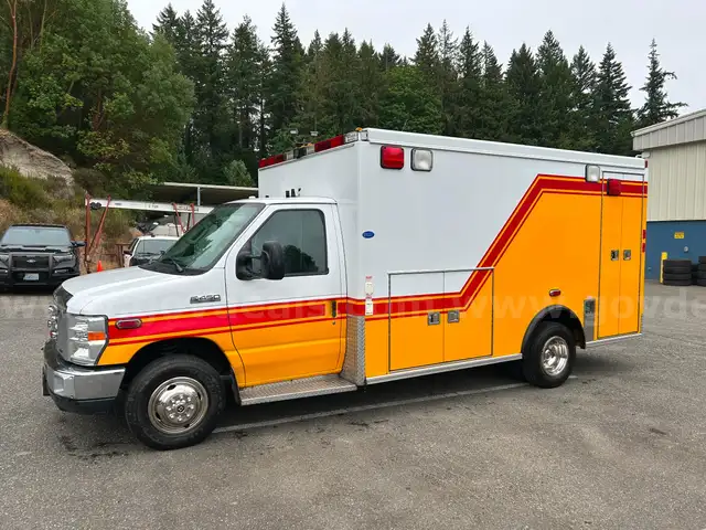 2008 Ford Econoline E450 Braun Medic Unit