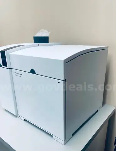 Agilent 7700x ICP-MS System (G3281A ICPMS) with Chiller, Pump, Sampler, Software
