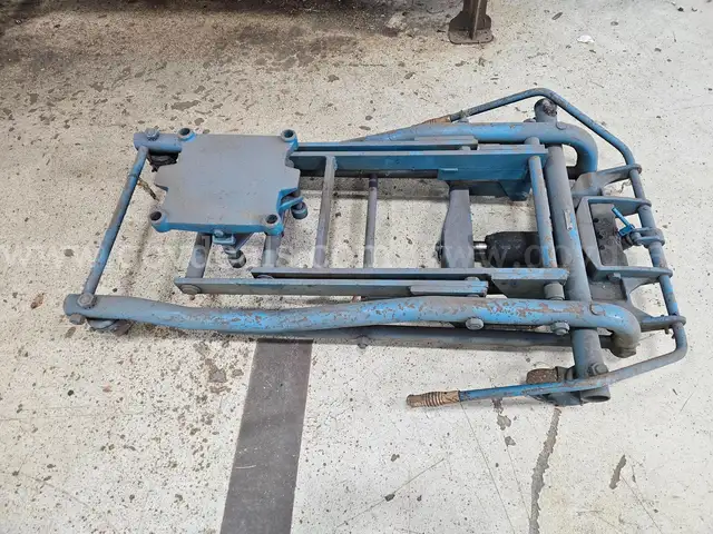 1 TON TRANSMISSION JACK