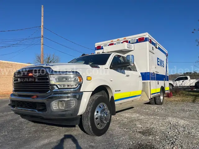 2021 RAM 5500 Crew Cab 4x2 Ambulance