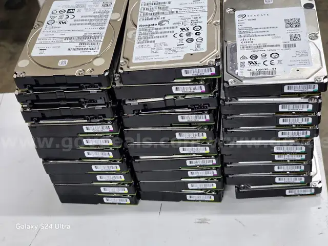 Lot of 119 Hard drives SAS Mix Capacity 900GB / 600GB / 1TB / 2TB/ 4TB / 6TB