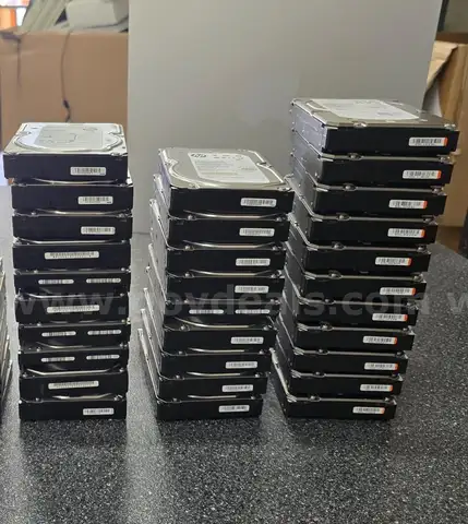 Lot of 30 Hard drives SAS 3.5" 2TB, 3TB,600GB READY FOR SALE