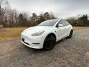 2021 Tesla Model Y - Long Range W/ Auto Pilot