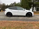 2021 Tesla Model Y - Long Range W/ Auto Pilot