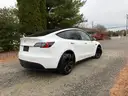 2021 Tesla Model Y - Long Range W/ Auto Pilot