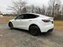 2021 Tesla Model Y - Long Range W/ Auto Pilot