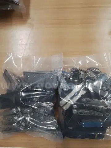 1 Lot of Leatherman Multi-Tools/Knives
