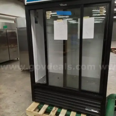 True Refrigerator Open Glass (not working) &#x22;JM&#x22;