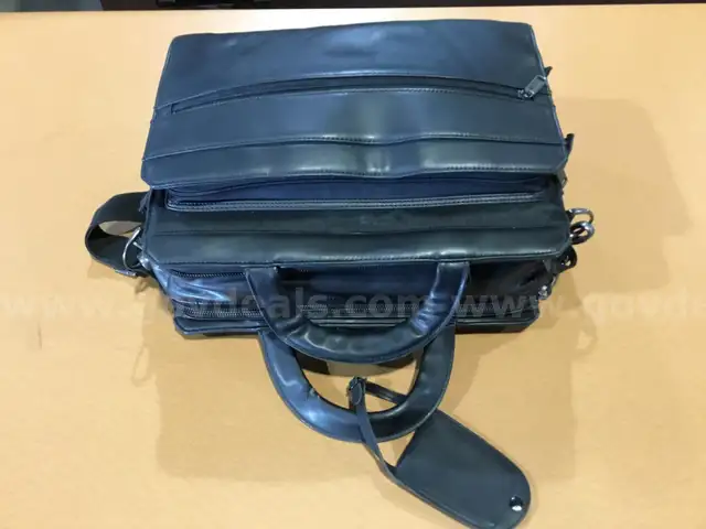 InFocus Projector w/remote and carrying case                                                                    &#x201C;C&#x201D;