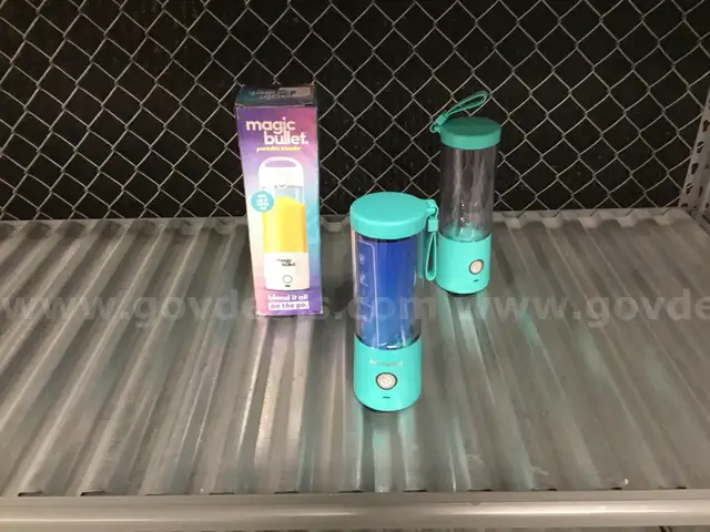 Magic Bullet and Blendjet Mini Blender