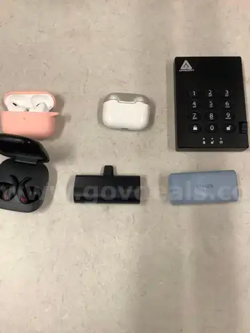 Lot of misc box items-blue Anker usb connector (IT TURNS ON) Veger &#x201C;L&#x201D; connector (IT TURNS ON) black Padlock, &#x201C;DH&#x201D;