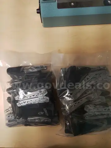 1 Lot of Gerber Multi-Tools/Knives