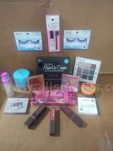 BUNDLE PACK! Assorted Cosmetics Pretty Please Glam