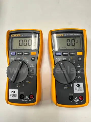 Lot of 2x Fluke 116 - Digital Multimeters