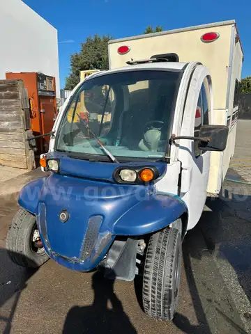 Gem EL XD Mini Ambulance Electric Golf Cart
