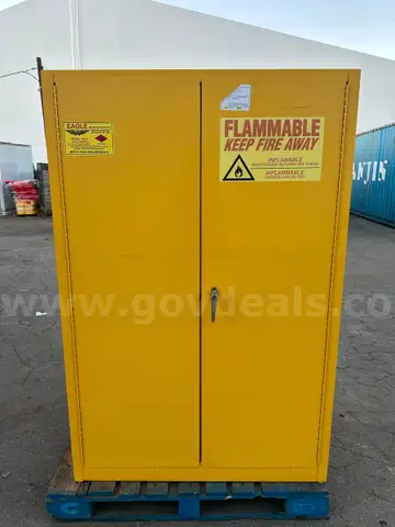 Eagle 4510 45-Gallon Flammable Safety Cabinet