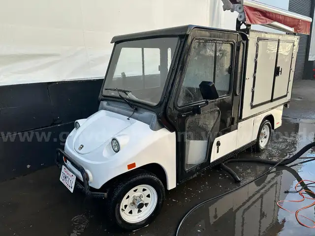 2015 Columbia ParCar Summit Electric Golf Cart
