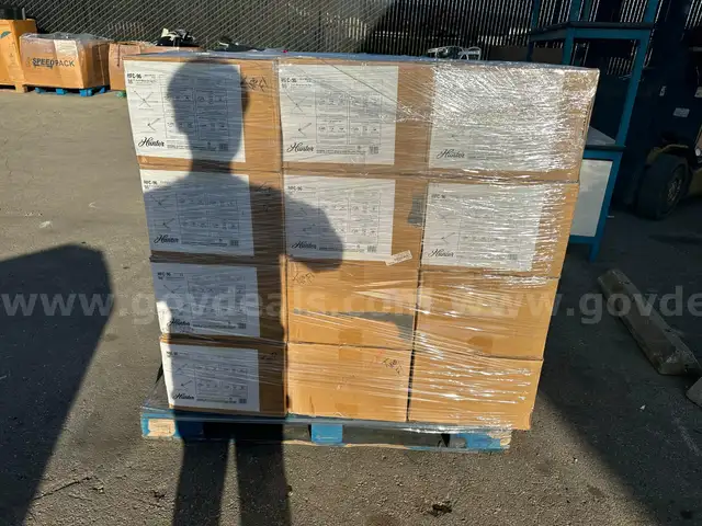 Lot of 10x Hunter HFC-96 96” Industrial HVLS Ceiling Fans