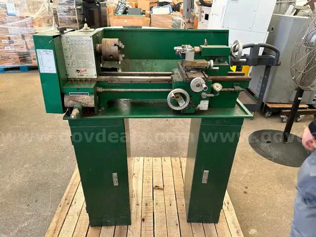 Grizzly G4000 Benchtop Metal Lathe