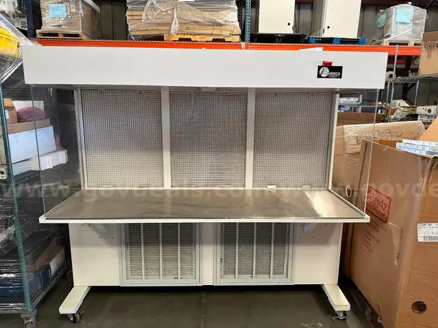 AirTech Model 3636 Laminar Airflow Hood