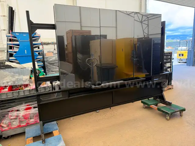 Multitaction LCD Video Wall