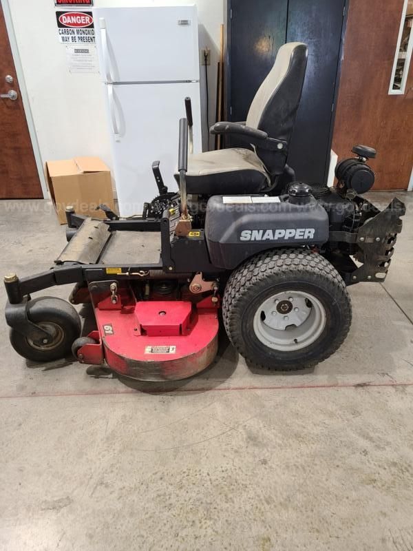 Snapper Zero turn mower 61