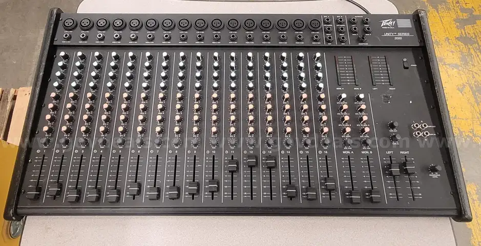 Analog Mixing Console
