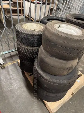 Lot of 16 wheels and tires