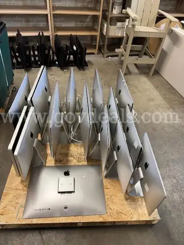 Lot of 26 iMac computers