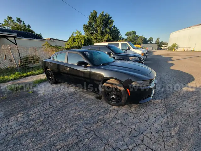 V1074  B - 056   2016 Dodge Charger