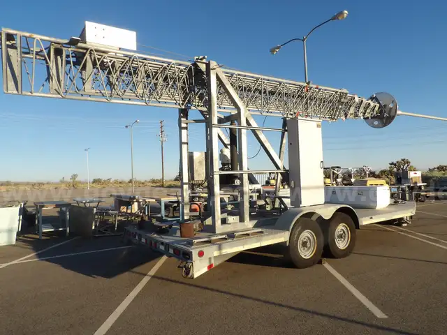 Trailer with Crank Tower (Palmdale, CA 2554402)