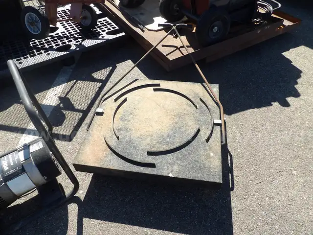 55 GALLON DRUM CART (PALMDALE, CA 2554436)