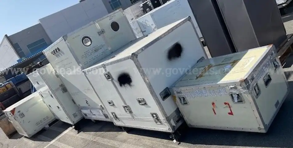 Lot of 5 Protective Storage/Shipping Containers (2598194) Huntington Beach, CA