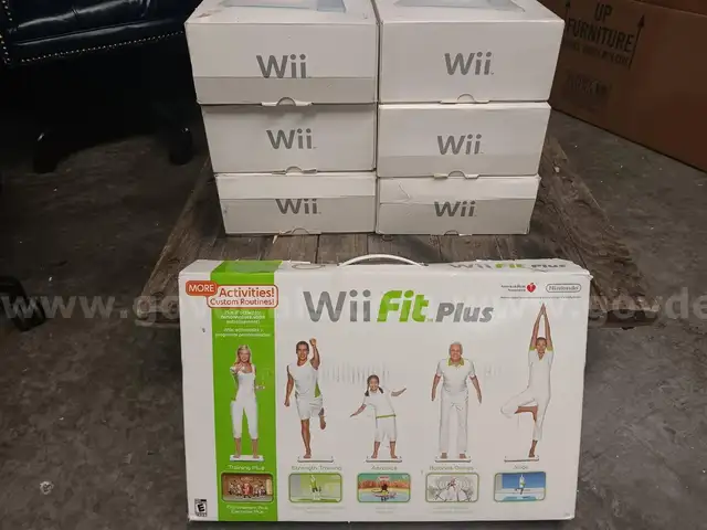 NINTENDO Wii MODEL # RVL-001 LOT OF SIX (6) &#x26; ONE (1) Wii FIT PLUS BALANCE BOARD