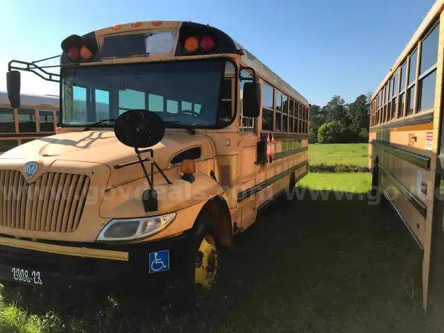 2008 International PB10500 With Wheelchair Accessible Lift