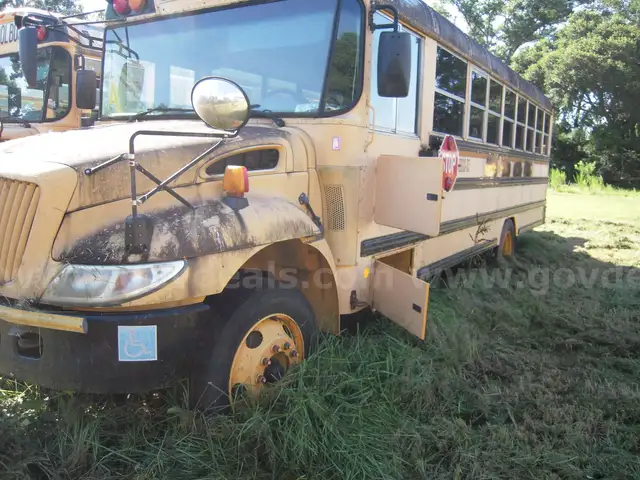 2008 International PB10500 With Wheelchair Accessible Lift
