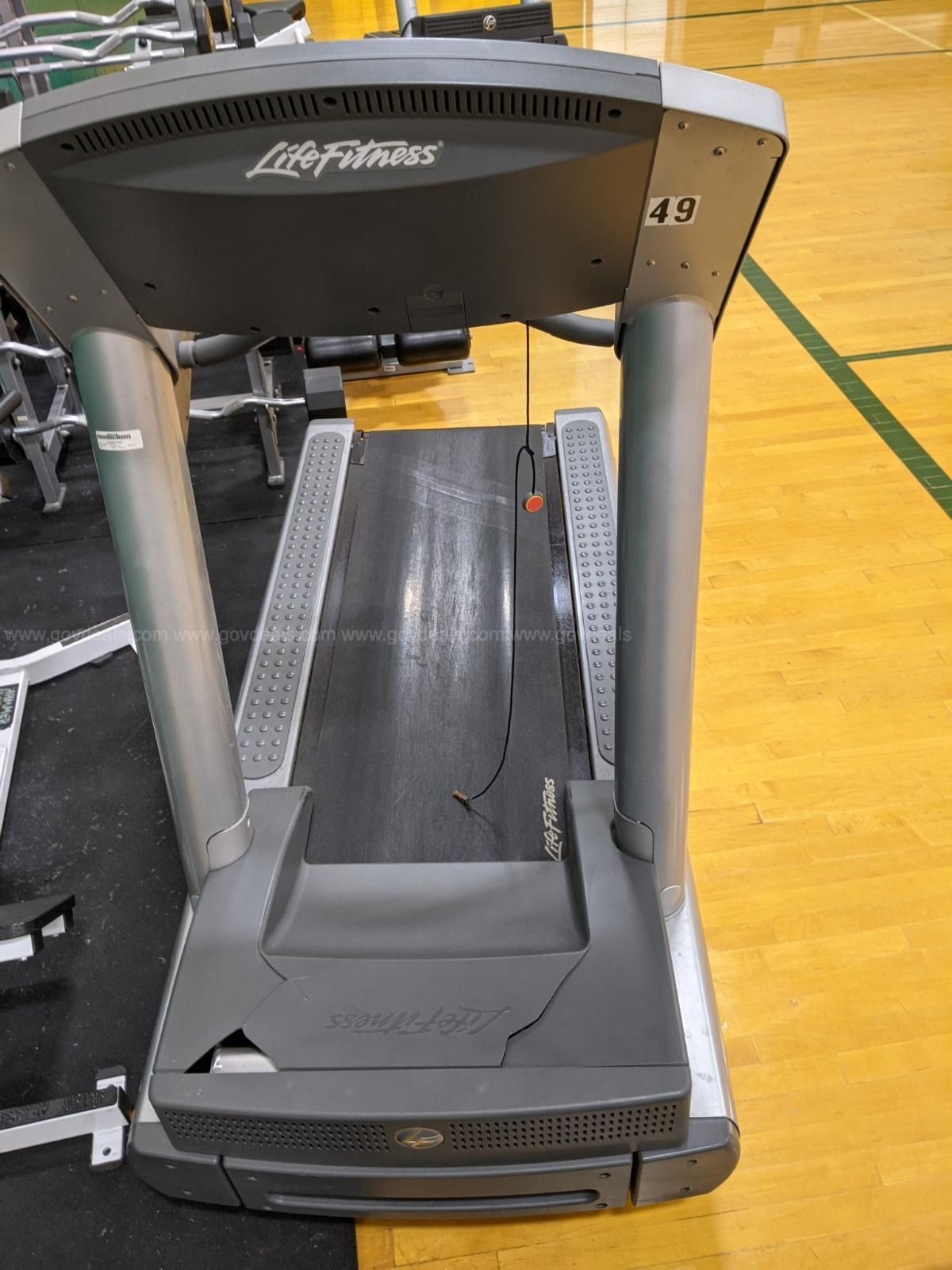 Life fitness 97ti discount treadmill