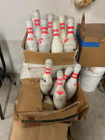 Bowling Pin set