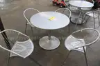 Outdoor metal table with (4) metal chairs