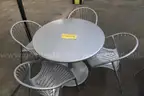 Outdoor metal table with (4) metal chairs