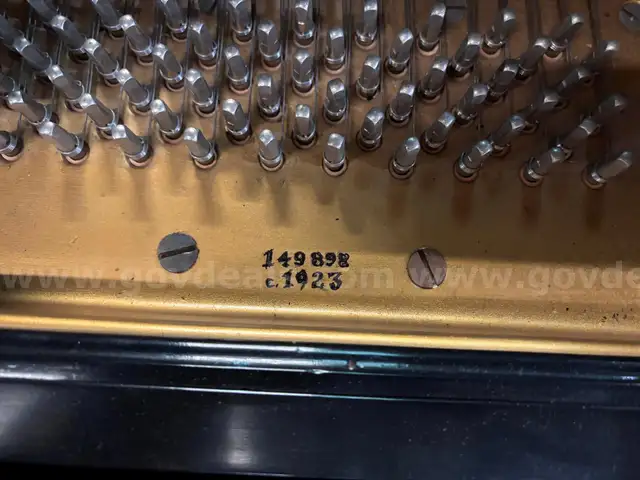 FISCHER GRAND PIANO