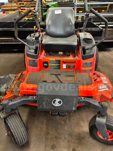 Kubota Zero Turn ZD323 Commercial Series Diesel 60"Deck